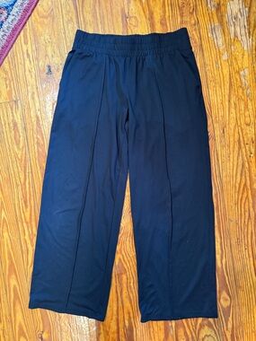 Jockey Small Black stretch Wide Leg Pull-On Pants front seams